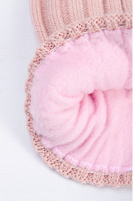 Шапка жіноча